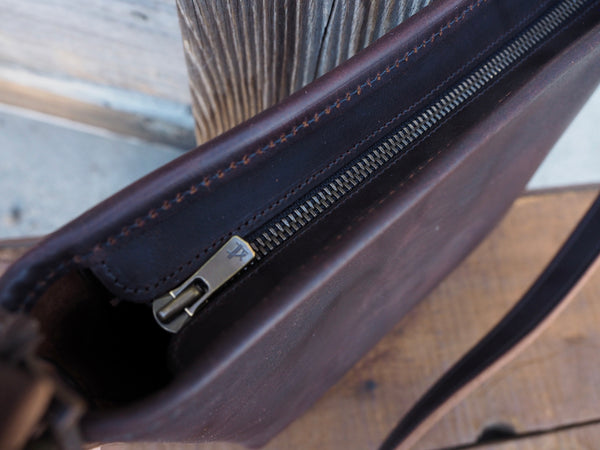 Small Cross Body Purse in Polo Brown Regency Calf