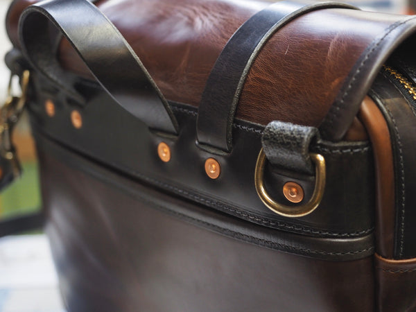 Field Bag in Brown Chromexcel Horsehide/Black Chromexcel