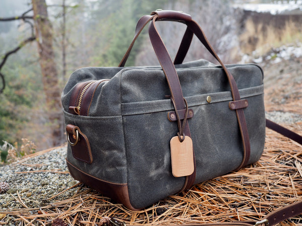 20" Weekender Duffle in Heavy Olive Waxed Canvas/Urban Brown Phoenix
