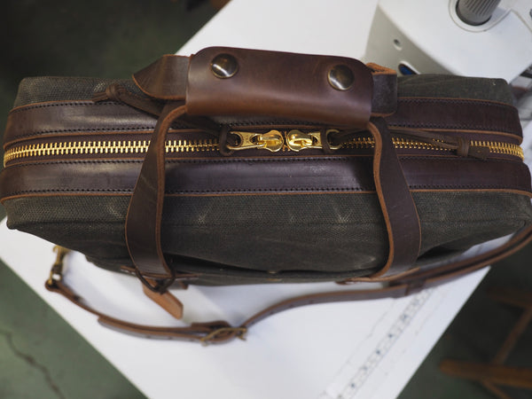 Briefcase in Heavy Olive Waxed Canvas/Brown Chromexcel