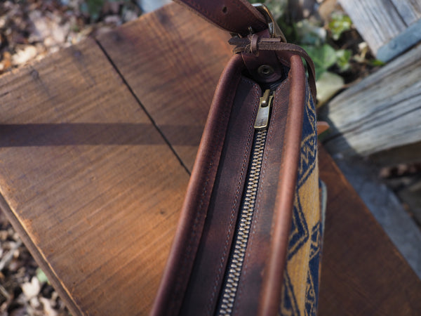 Small Cross Body Purse in American Treasure Light Pendleton®