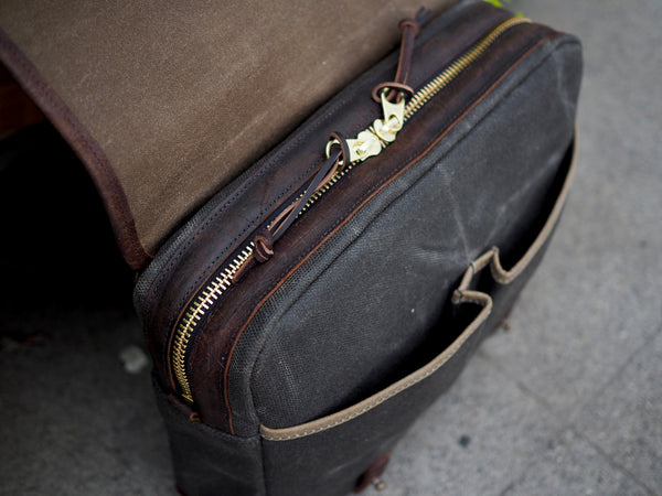Field Bag in 37oz Heavy Olive Waxed Canvas/Snuff Mohawk Leather