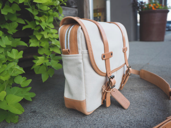 Field Bag in Natural Duck Canvas/Glazed Russet Harness