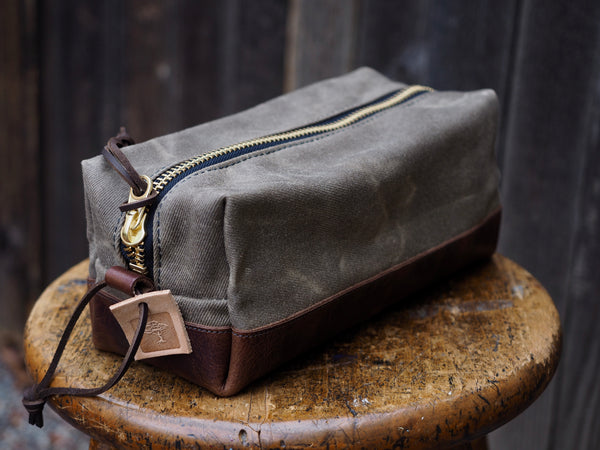 Waxed Canvas Dopp Kit in Ranger Tan