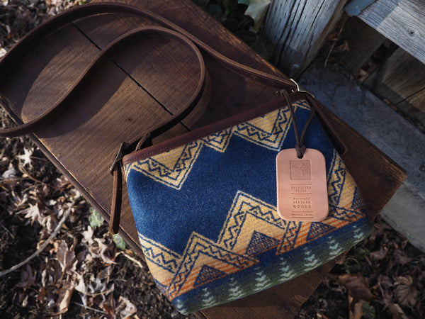 Small Cross Body Purse in American Treasure Dark Pendleton®